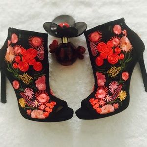 🌺🌸🌼Jessica Simpson Mesh Booties